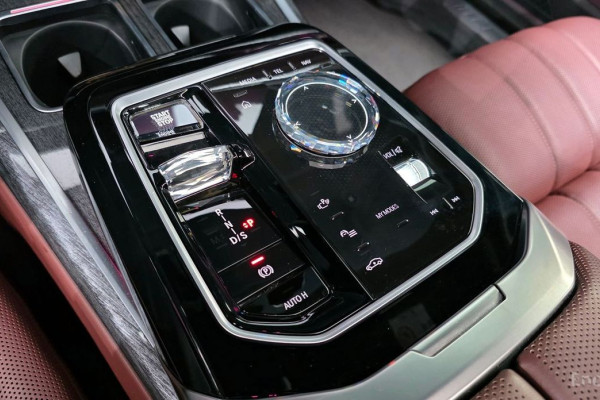 2023 BMW 7 серии с пробегом 30 365 км