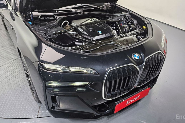 2025 BMW 7 серии с пробегом 28 815 км