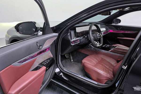 2023 BMW 7 серии с пробегом 30 365 км