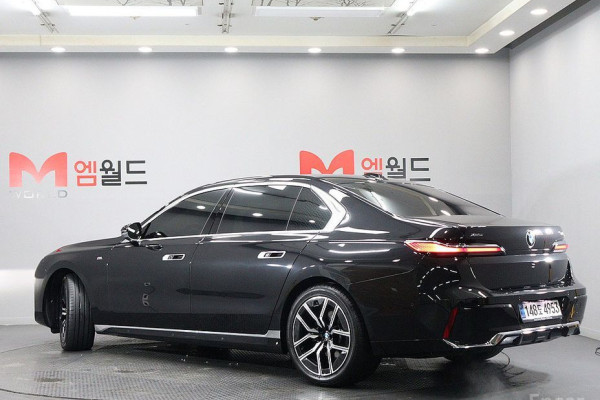 2025 BMW 7 серии с пробегом 12 967 км