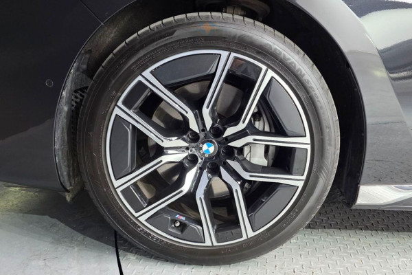 2025 BMW 7 серии с пробегом 19 885 км