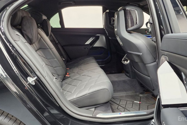 2025 BMW 7 серии с пробегом 6 825 км