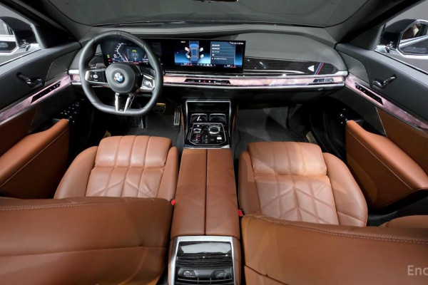 2025 BMW 7 серии с пробегом 19 885 км