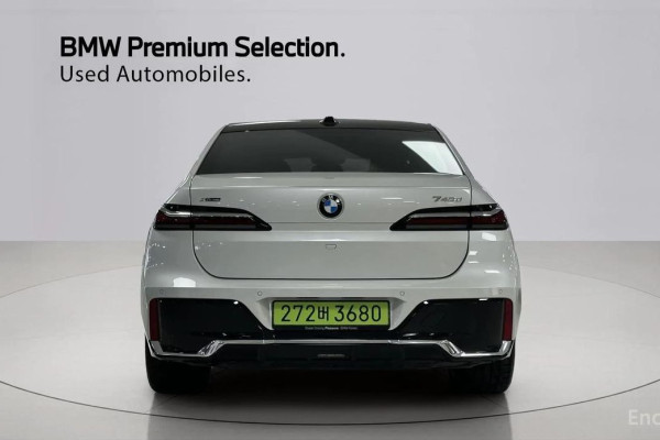 2025 BMW 7 серии с пробегом 9 594 км
