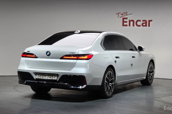 2023 BMW 7 серии с пробегом 17 495 км