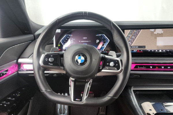 2023 BMW 7 серии с пробегом 32 379 км