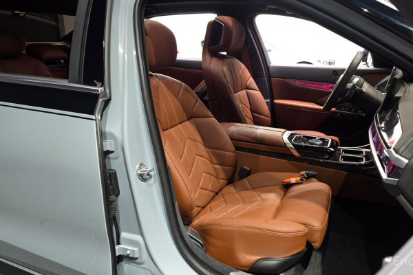 2025 BMW 7 серии с пробегом 15 744 км