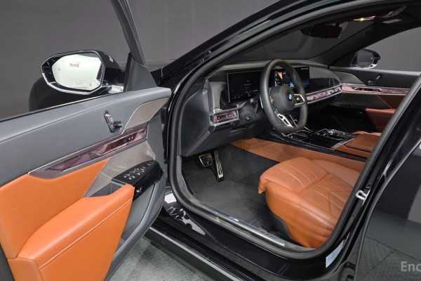 2025 BMW 7 серии с пробегом 19 885 км