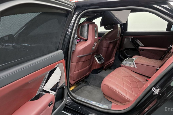 2023 BMW 7 серии с пробегом 30 365 км