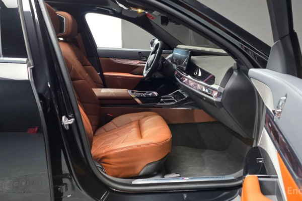 2025 BMW 7 серии с пробегом 19 885 км