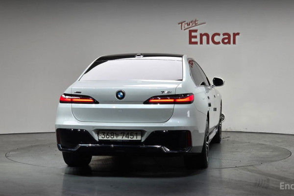 2023 BMW 7 серии с пробегом 17 495 км