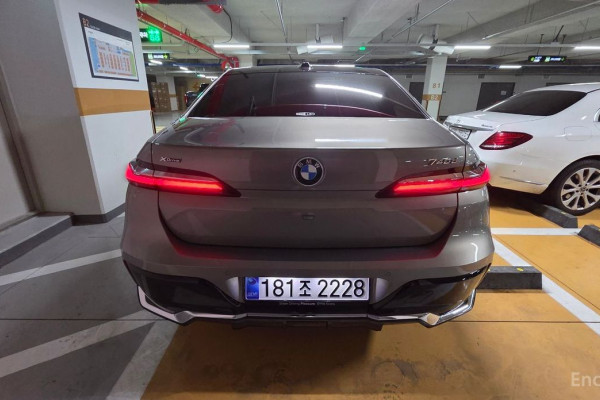 2025 BMW 7 серии с пробегом 1 690 км
