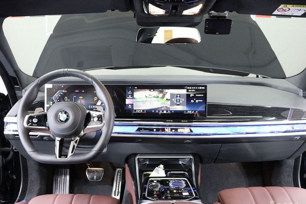 2025 BMW 7 серии с пробегом 12 967 км
