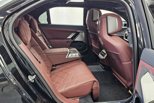 2023 BMW 7 серии с пробегом 38 555 км