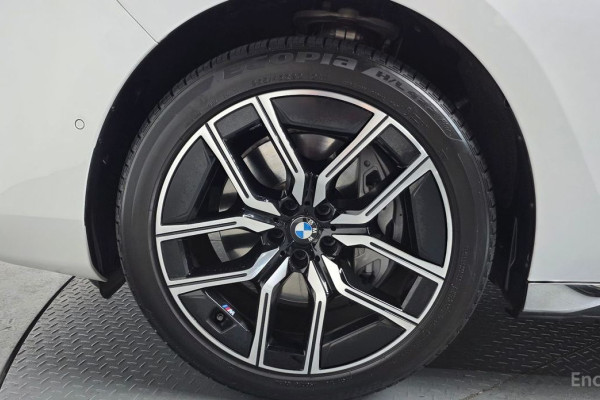 2023 BMW 7 серии с пробегом 17 495 км