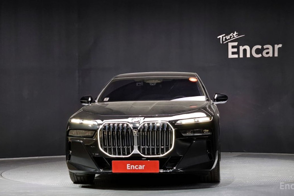 2025 BMW 7 серии с пробегом 10 068 км