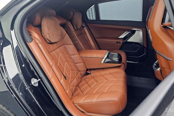 2025 BMW 7 серии с пробегом 28 815 км