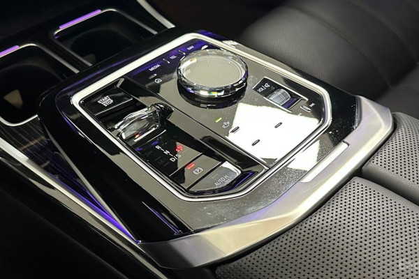 2025 BMW 7 серии с пробегом 9 594 км