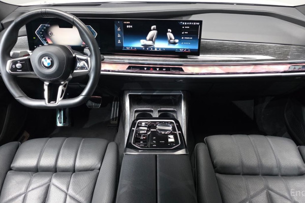 2023 BMW 7 серии с пробегом 17 495 км