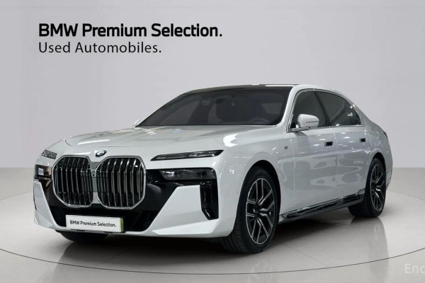 2025 BMW 7 серии с пробегом 9 594 км