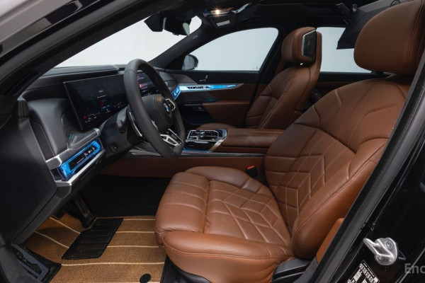 2023 BMW 7 серии с пробегом 31 190 км