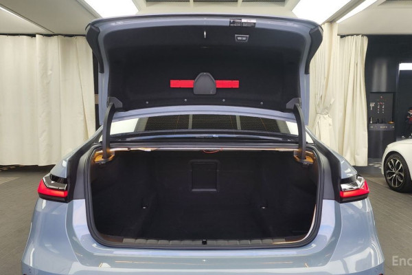 2023 BMW 7 серии с пробегом 32 379 км