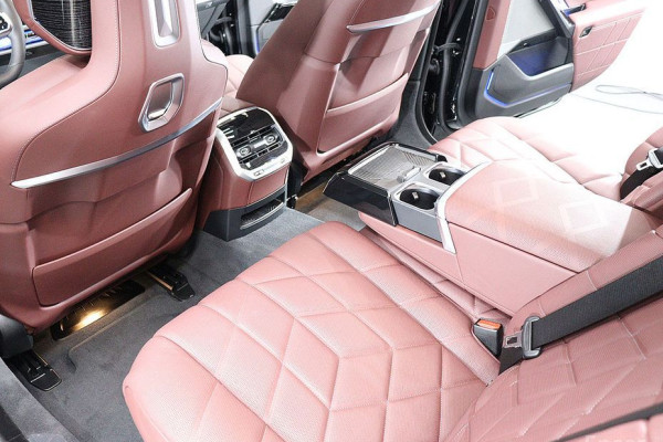 2025 BMW 7 серии с пробегом 12 967 км