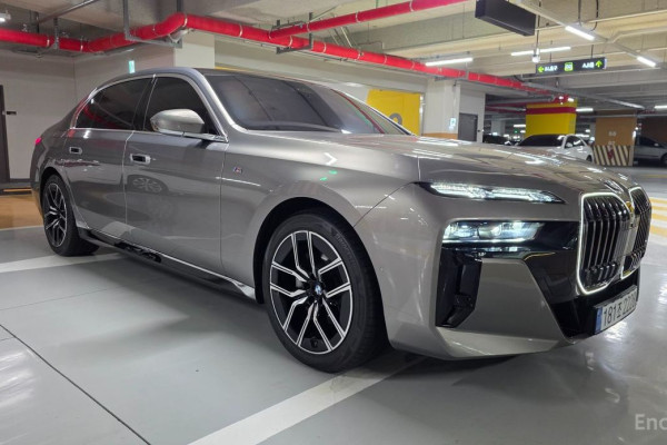 2025 BMW 7 серии с пробегом 1 690 км