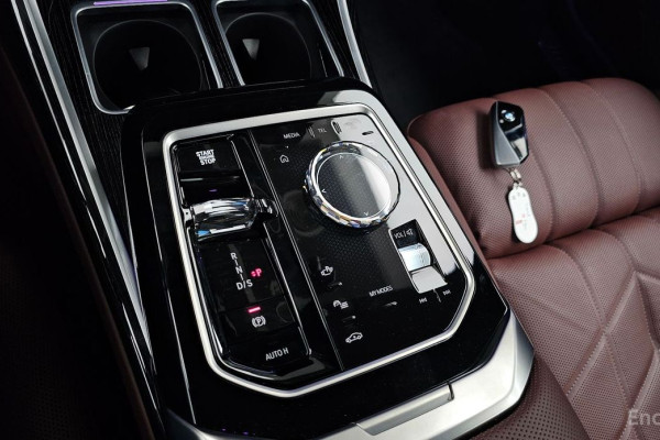 2025 BMW 7 серии с пробегом 10 068 км