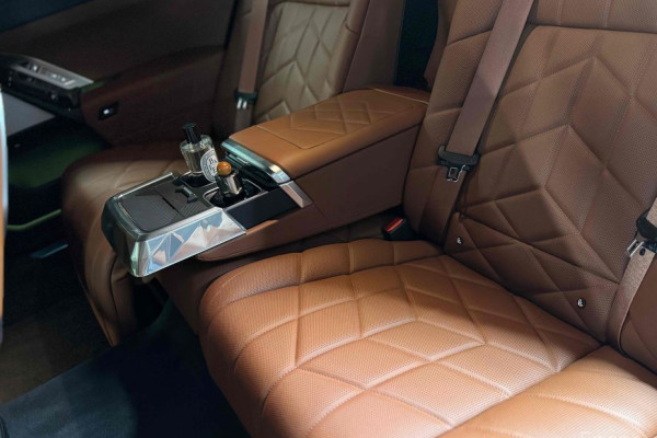 2025 BMW 7 серии с пробегом 5 000 км