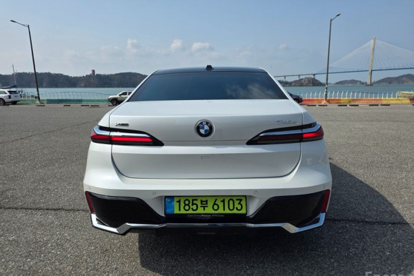 2025 BMW 7 серии с пробегом 7 500 км