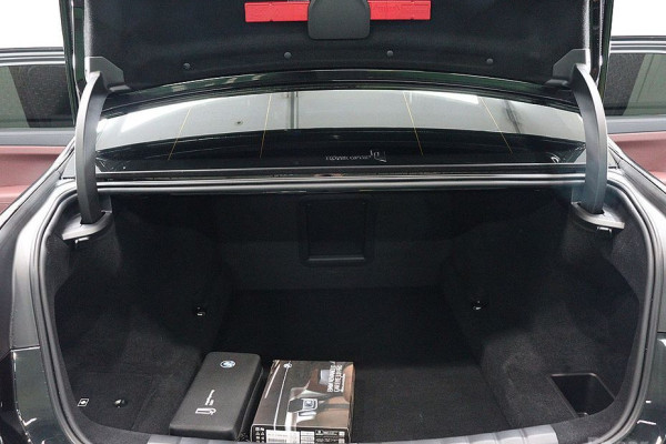 2025 BMW 7 серии с пробегом 12 967 км