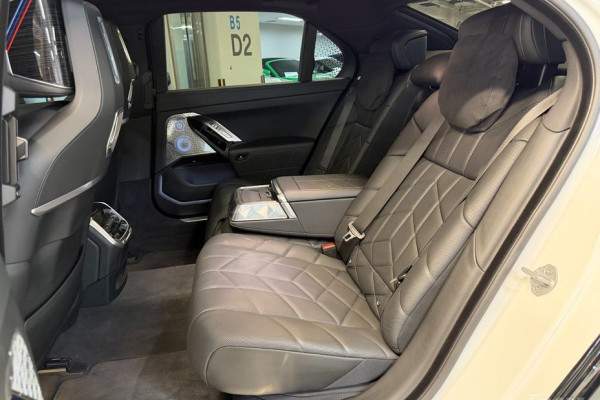 2025 BMW 7 серии с пробегом 19 972 км