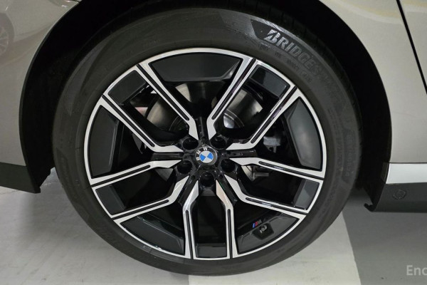 2025 BMW 7 серии с пробегом 1 690 км