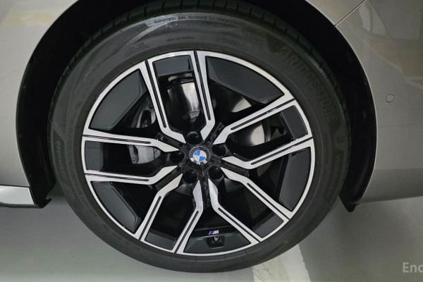 2025 BMW 7 серии с пробегом 1 690 км