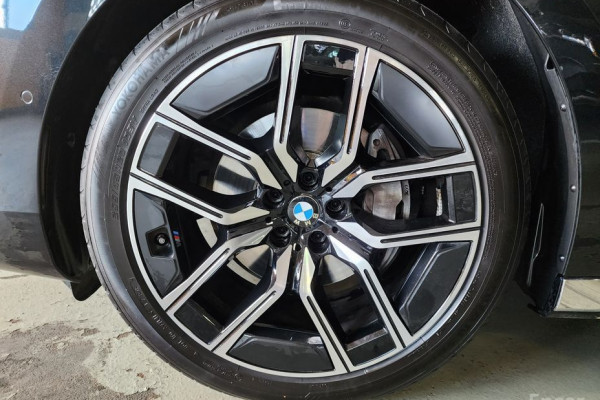 2025 BMW 7 серии с пробегом 12 500 км