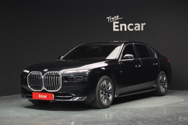 2023 BMW 7 серии с пробегом 21 736 км