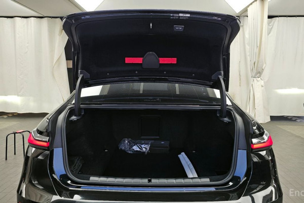 2025 BMW 7 серии с пробегом 10 068 км