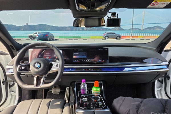 2025 BMW 7 серии с пробегом 7 500 км