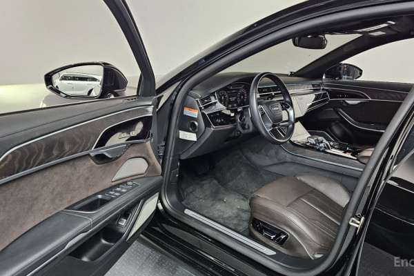 2023 Audi A8 с пробегом 50 389 км