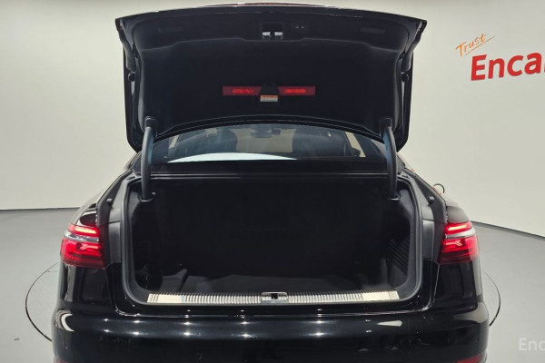 2023 Audi A8 с пробегом 50 389 км