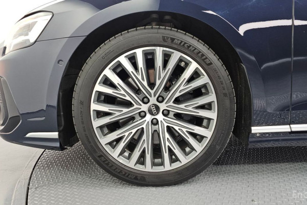 2022 Audi A8 с пробегом 40 865 км