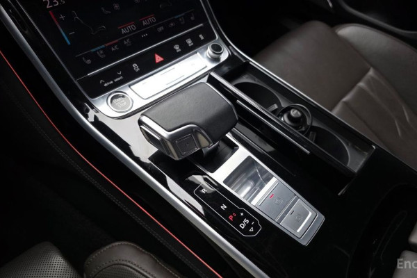 2021 Audi A8 с пробегом 64 880 км