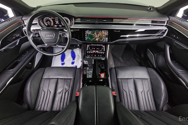 2022 Audi A8 с пробегом 40 865 км