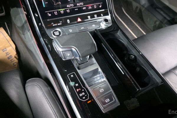 2021 Audi A8 с пробегом 110 292 км