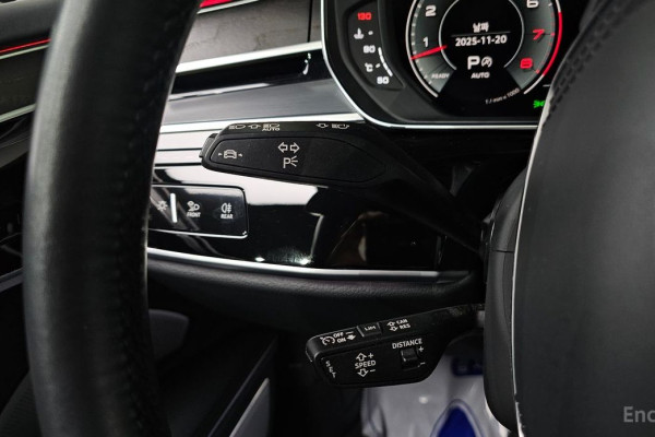 2022 Audi A8 с пробегом 40 865 км