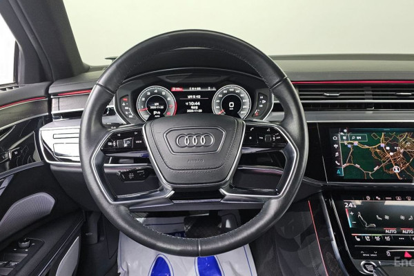 2022 Audi A8 с пробегом 40 865 км