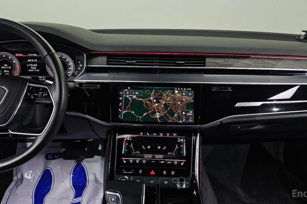2022 Audi A8 с пробегом 40 865 км