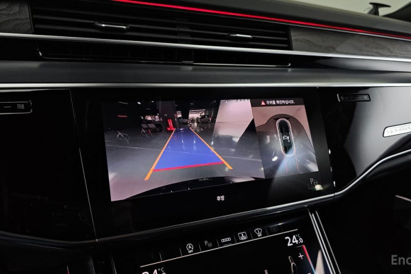 2022 Audi A8 с пробегом 40 865 км