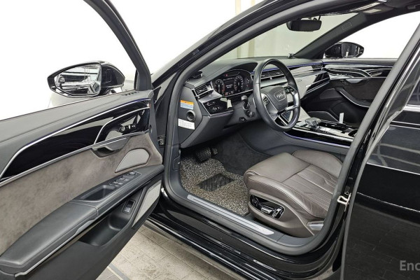 2021 Audi A8 с пробегом 59 443 км